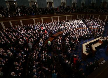 Halagos republicanos y críticas demócratas al discurso de Trump
