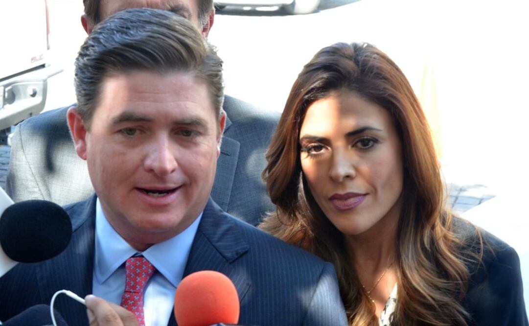 El ex mandatario acompañó a su esposa Gretta Salinas a una audiencia ante la Subprocuraduría Anticorrupción de Nuevo León. /Emilio Vásquez - EL UNIVERSAL