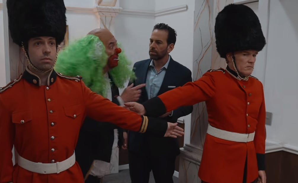 Brozo y Loret se hospedan en la residencia de la embajada de Londres “con cargo al erario”. Foto: Captura de video