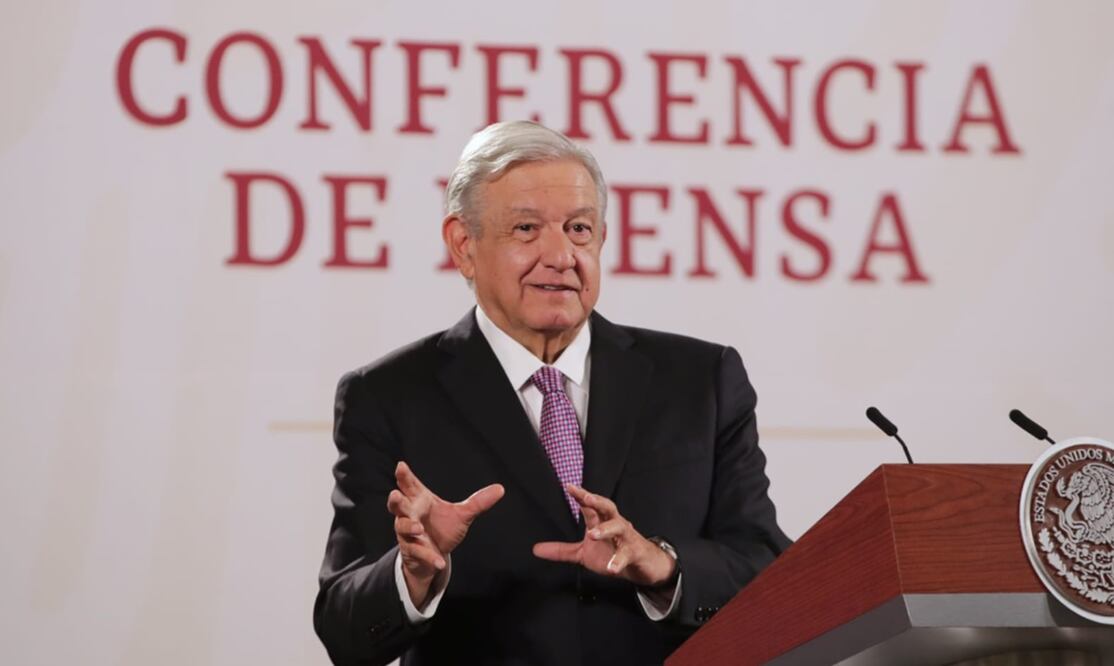 López Obrador manifestó que se excedió ayer al calcular que en la marcha del pasado domingo marcharon alrededor de la mitad de las personas que llenarían el Zócalo. Foto: Fernanda Rojas
