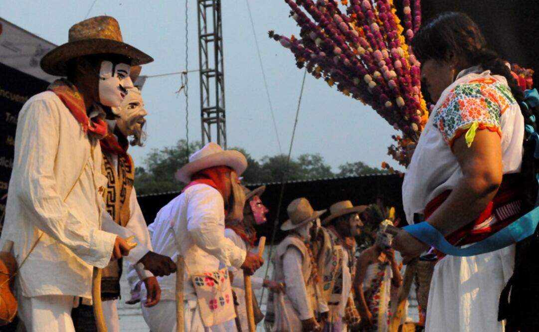 Inauguran Festival Presencia de la Huasteca en la Ciudad de México. Foto: Twitter dgcpopulares