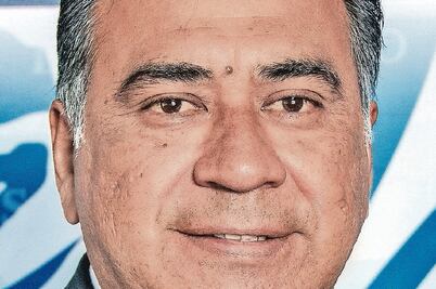 Góber y morenistas pelean por censo de AMLO