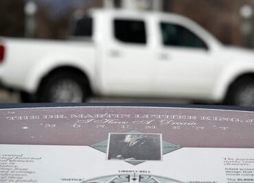 Reparten comida y ropa a empleados afectados por el cierre de Gobierno en EU