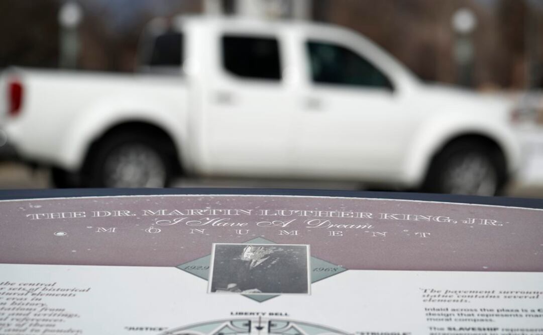 La marcha se inició en el Parque de la Ciudad, donde está la estatua de King en Denver, y culminó a unos 5 kilómetros de distancia, (Foto: AP)