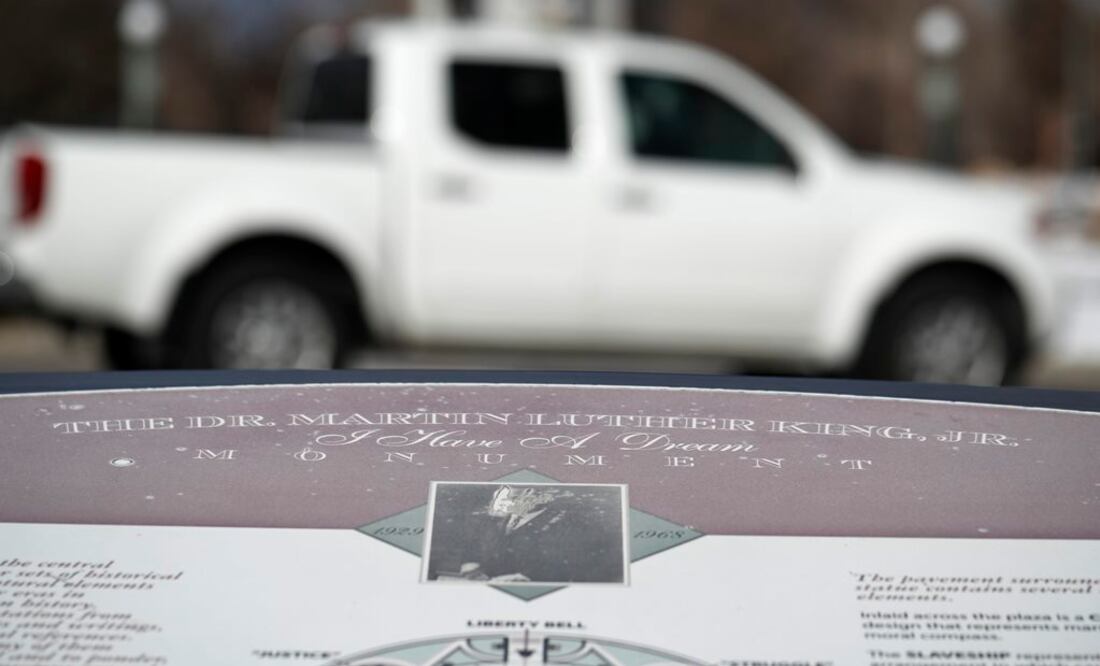 La marcha se inició en el Parque de la Ciudad, donde está la estatua de King en Denver, y culminó a unos 5 kilómetros de distancia, (Foto: AP)
