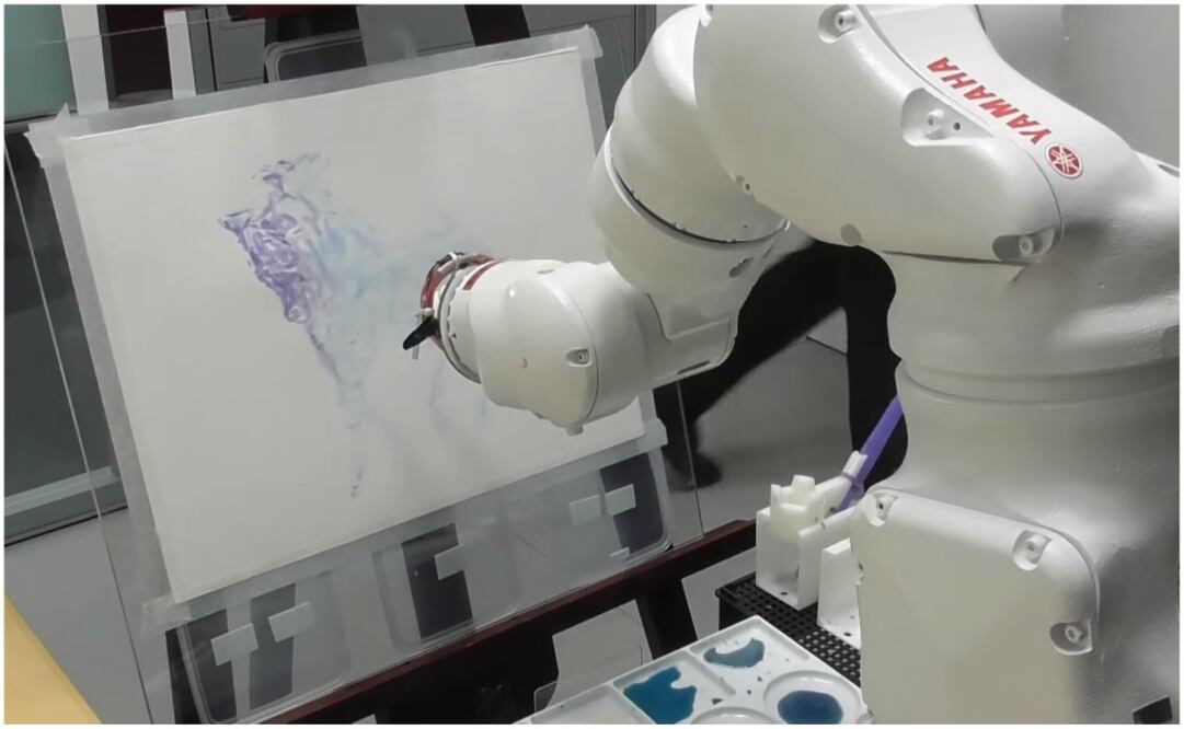 Con los años, los desarrolladores han utilizado varios sistemas diferentes, desde redes neuronales que operan brazos de robots, hasta software que traduce trazos humanos de pincel en tiempo real