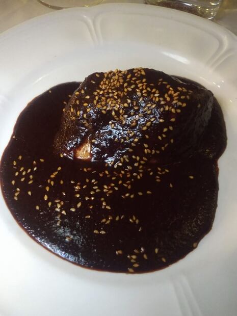 El pozole, las enchiladas y mole, platos que nos dan identidad