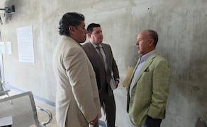 Equipo de abogados del exdirector de Petróleos Mexicanos (Pemex), Víctor Rodríguez Padilla. Foto: Justino Miranda / EL UNIVERSAL