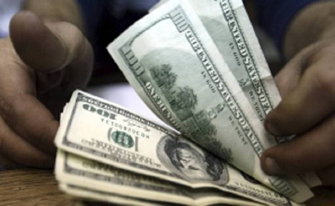 Se vendió hasta en 15.54 pesos, lo que representó una caída de 21 centavos respecto al cierre previo (Foto: Archvio)