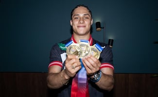 Osmar Olvera revela que ganó tres oros pese a competir lesionado de las rodillas