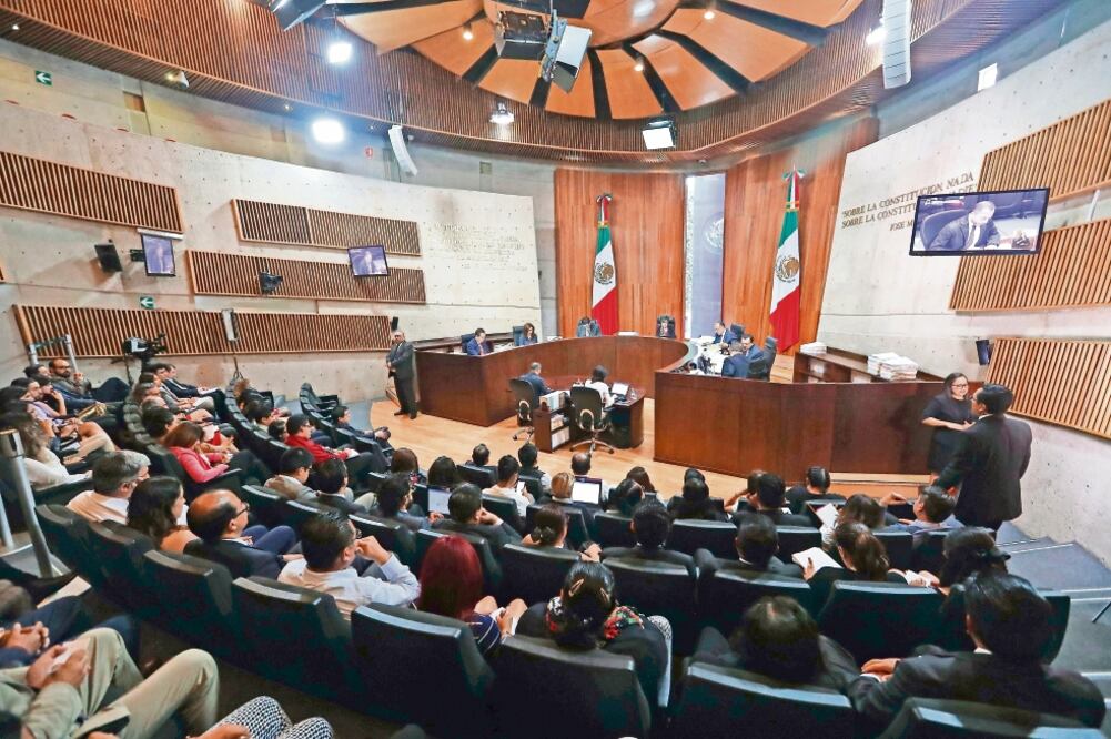 La Sala Superior del Tribunal Electoral del Poder Judicial de la Federacíón podría dar un revés al Instituto Nacional Electoral si su resolución echa abajo la multa impuesta a Morena por la operación del fideicomiso. Foto: ARCHIVO EL UNIVERSAL