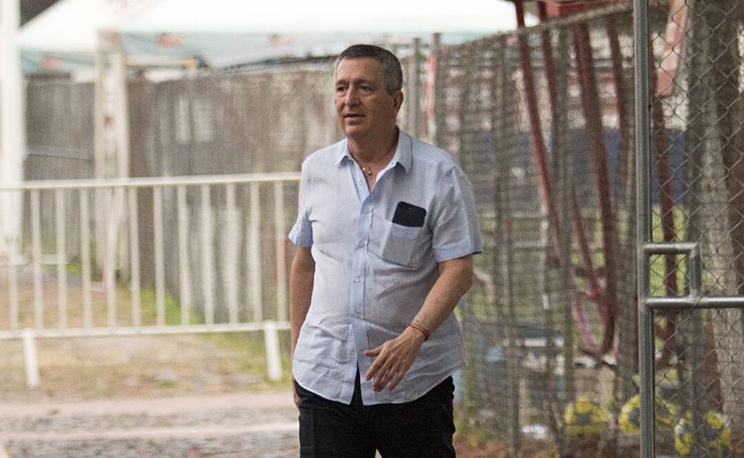 Jorge Vergara propietario de Chivas durante entrenamiento. FOTO/IMAGO7