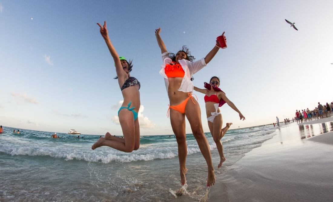 Playa del Carmen offers countless tourist activities for all ages, such as windsurfing, jet skiing, kayaking, and snorkeling in the impressive Mayan coral reef - Photo: Alejandra Crail/EL UNIVERSAL