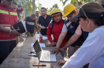 Sofocan incendio en Holbox; autoridades anuncian construcción de estación de Bomberos en la isla