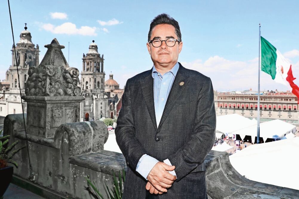 El asambleísta Leonel Luna Estrada manifestó su preocupación de que quienes asuman nuevos cargos tengan la capacidad, experiencia, inteligencia y responsabilidad necesarias cumplir sus funciones legislativas. Foto: ARCHIVO EL UNIVERSAL