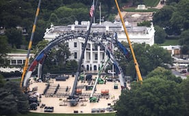 Construyen un estadio en jardín de la Casa Blanca; es para pelea de la UFC por el cumpleaños de Trump