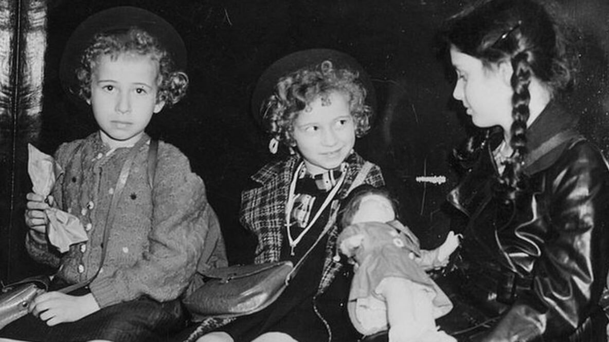 El misterio de la foto de 3 niñas que escaparon del Holocausto que se resolvió 84 años después. Foto: BBC