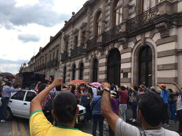 Libera CNTE sede del Congreso de Michoacán