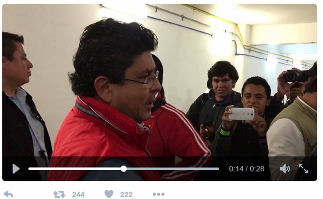 "No tienes huevos", dice dueño de Tiburones a reportero