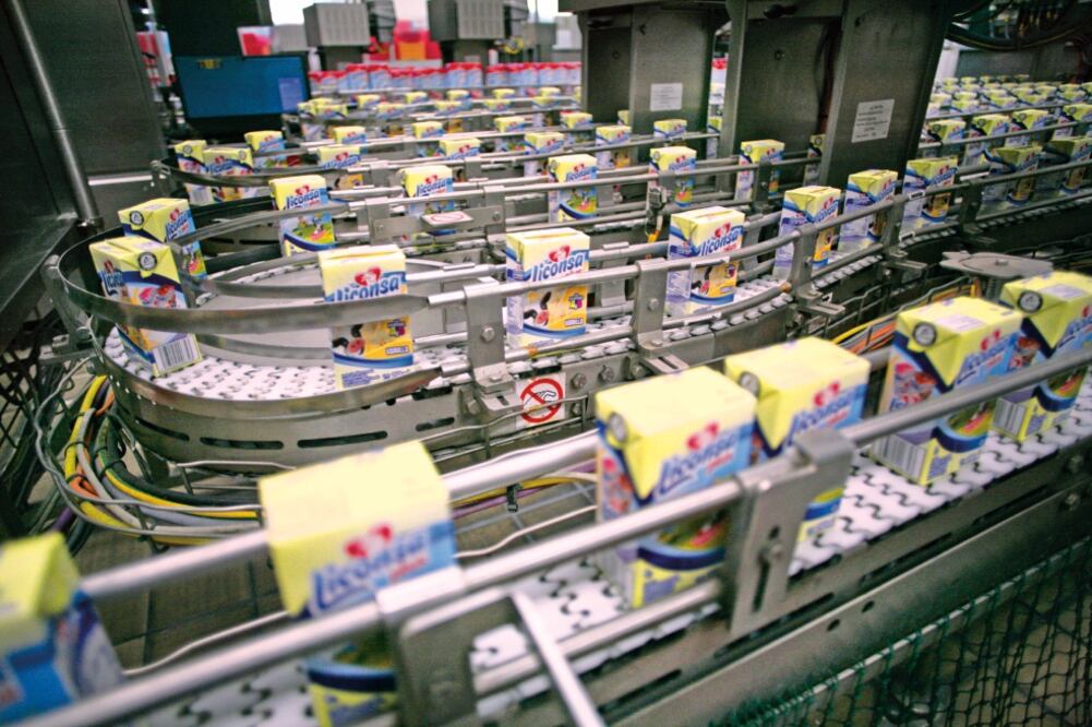 Según la ley, cuando hay una compra o fusión por mil 200 mdp o más, se debe notificar a la Cofece para que determine si hay un impacto en la competencia (ARCHIVO EL UNIVERSAL)