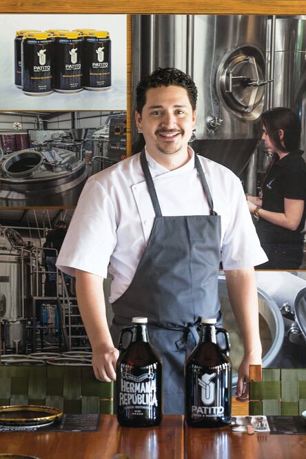 El restaurante La Hermana República , de Alejandro Méndez. ofrece cerveza arte sanal