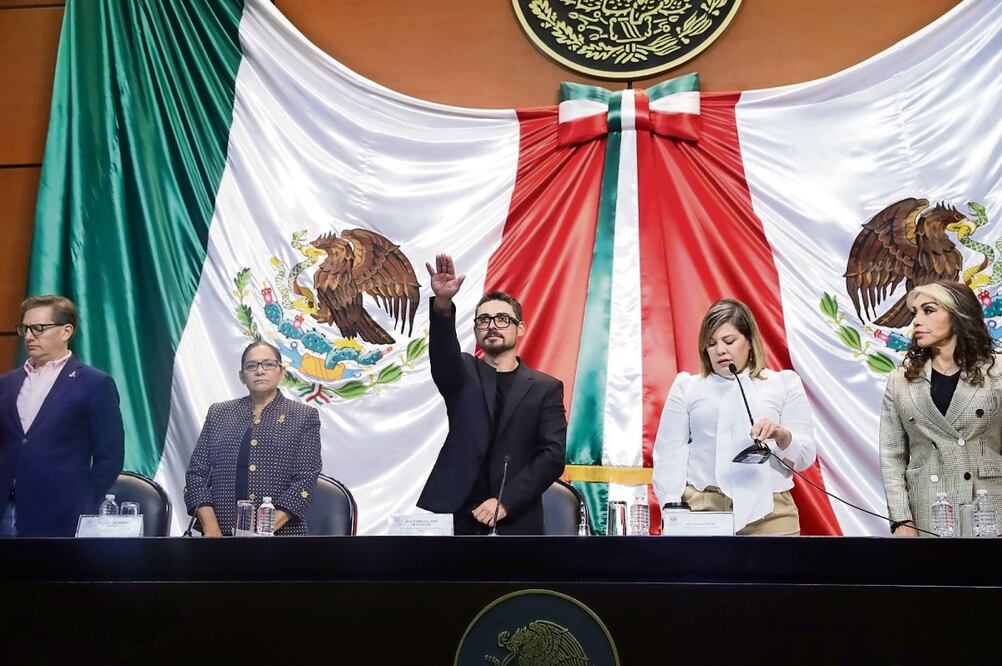 Román Meyer Falcón, secretario de Desarrollo Agrario, Territorial y Urbano, durante su comparecencia en la Cámara de Diputados por la glosa del 5 Informe de Gobierno. Foto: Especial