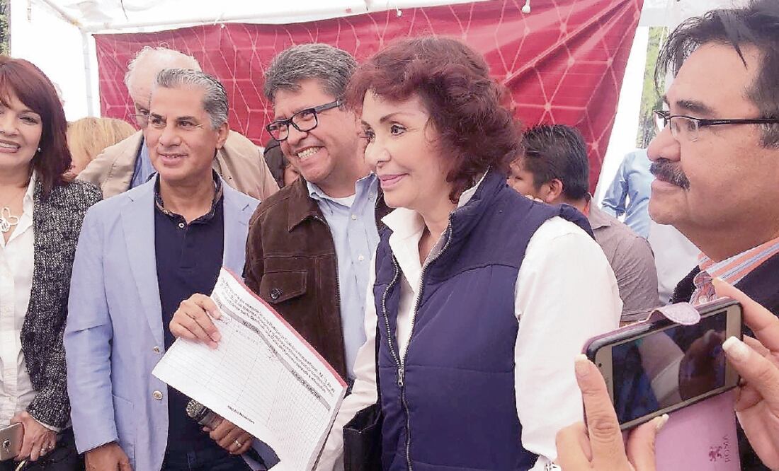 En marzo la Red Metropolitana, liderada por José Agustín Ortiz Pinchetti y Alejandro Rojas, entregará las firmas recabadas al Instituto Electoral local (DIANA VILLAVICENCIO. EL UNIVERSAL)