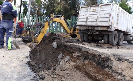 Socavón en Eduardo Molina afecta servicio en dos estaciones de Metrobús