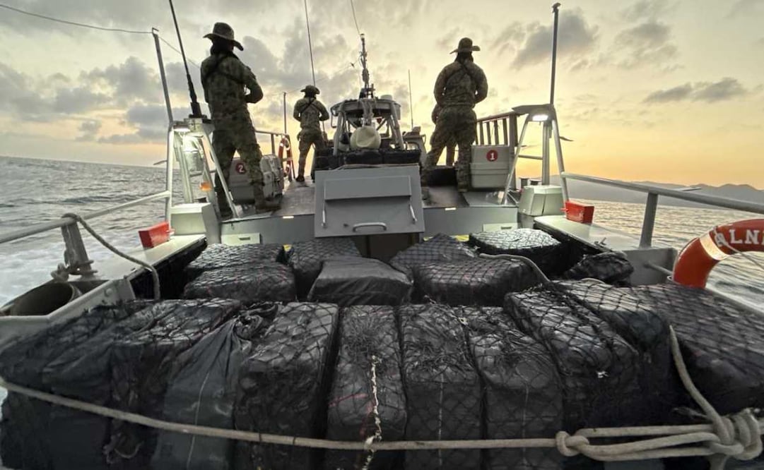 Semar asegura e impide el traslado de tonelada y media de presunta cocaína. Foto: Especial