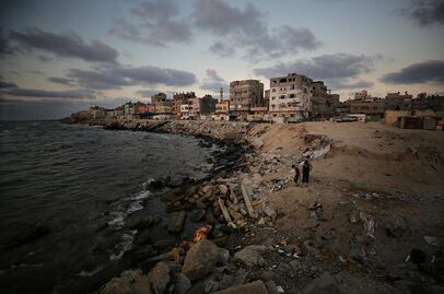 Más de 3 mil 700 toneladas de plásticos flotan en el Mediterráneo