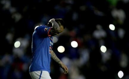 Cruz Azul falls again as locals