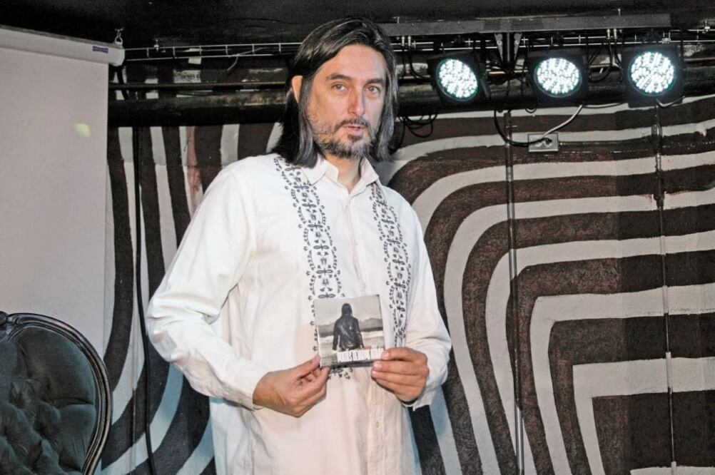 El músico se encuentra ahora promoviendo “Puedes dejarme atrás”, segundo sencillo de Mar rojo. FOTO: CARLOS MEJIA. EL UNIVERSAL