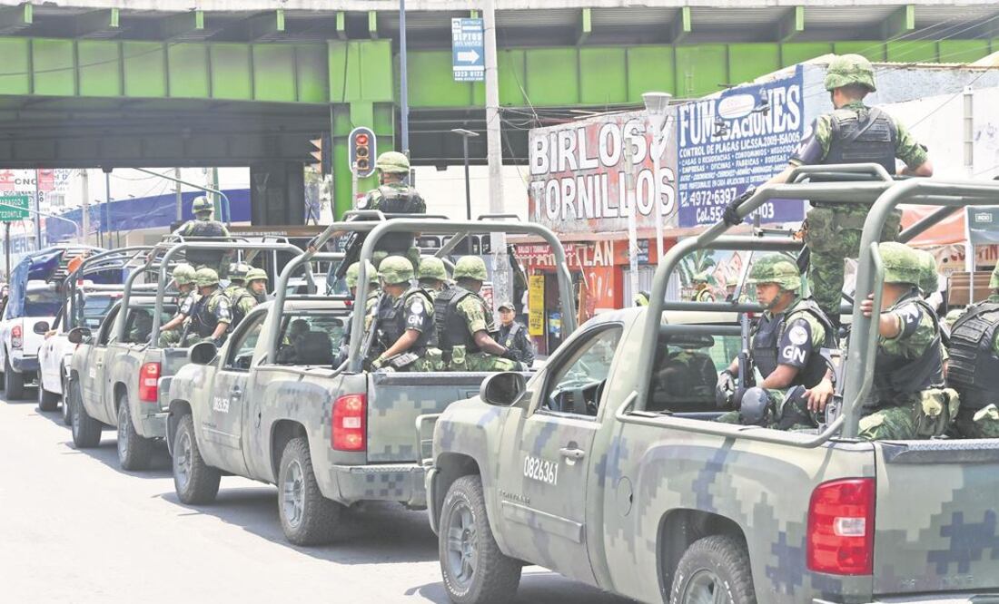 Elementos de la Guardia Nacional iniciaron actividades desde el viernes pasado; se colocaron en diferentes puntos en colonias con alta incidencia delictiva, como Arenal y Agrícola Pantitlán. Fotos/HUGO GARCÍA. EL UNIVERSAL