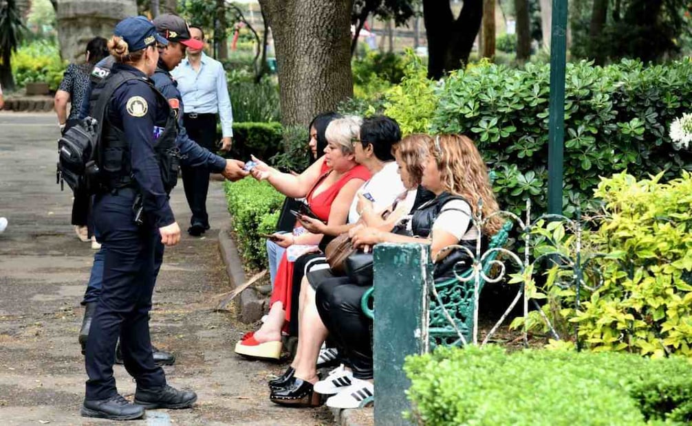 Puntos de alta afluencia como plazas, centros comerciales, restaurantes, mercados contaran con mayor seguridad este próximo 10 de mayo. Fotos: Especiales.