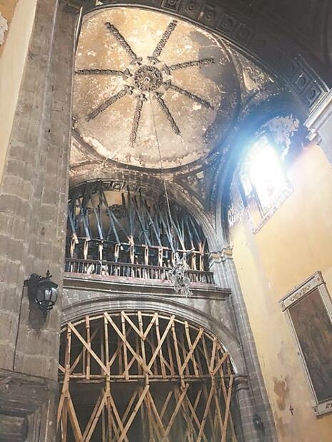 Pinturas, órgano, vitrales y campanario, destruidos en la Santa Veracruz