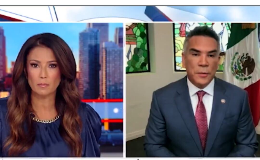 Alejandro "Alito" Moreno durante la entrevista con la conductora Julie Banderas en el medio Fox News. Foto: Captura de pantalla