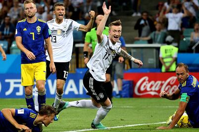 Alemania derrotó a Suecia con gol de último minuto