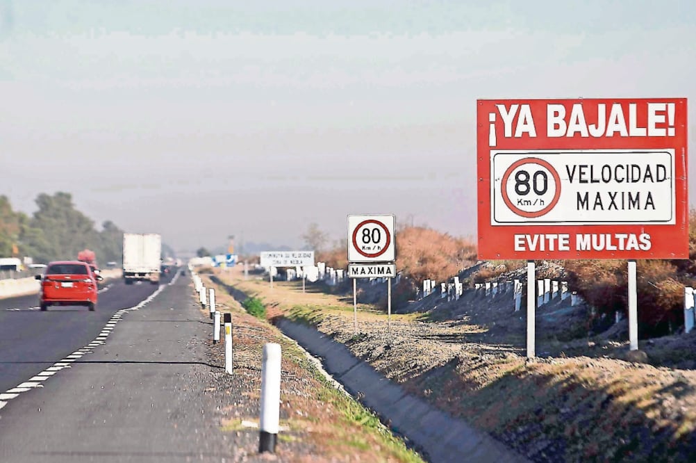 CRECIERON los ingresos por cuota de peaje, al pasar de 4 mil 704.3 millones de pesos en 2015 a 5 mil 396.1 millones en 2016. (Archivo. EL UNIVERSAL)