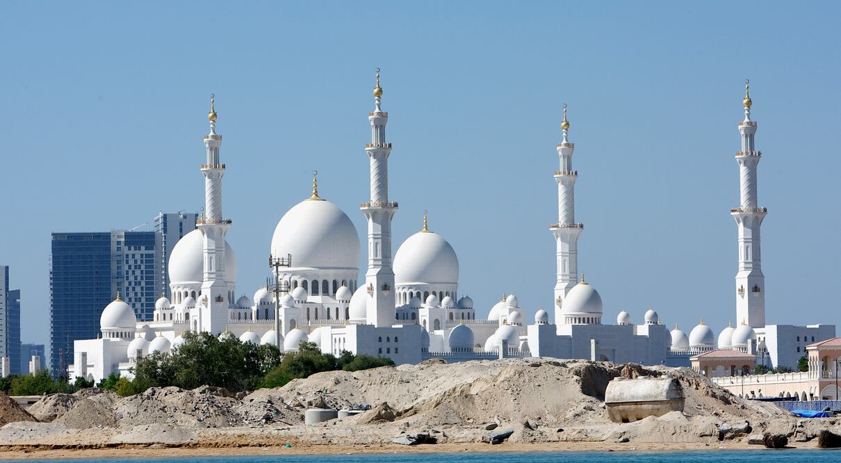 Esta es la ciudad de Abu Dhabi, la joya del medio oriente. Fotografía AP