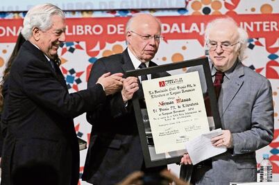 Arranca la FIL 2016 con premio a Manea 