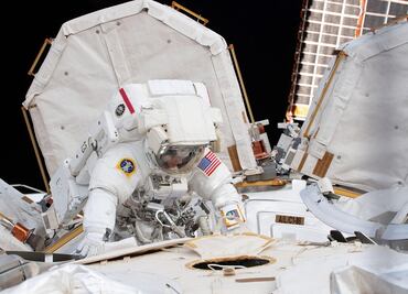 ¿Cómo lavan los astronautas su ropa?