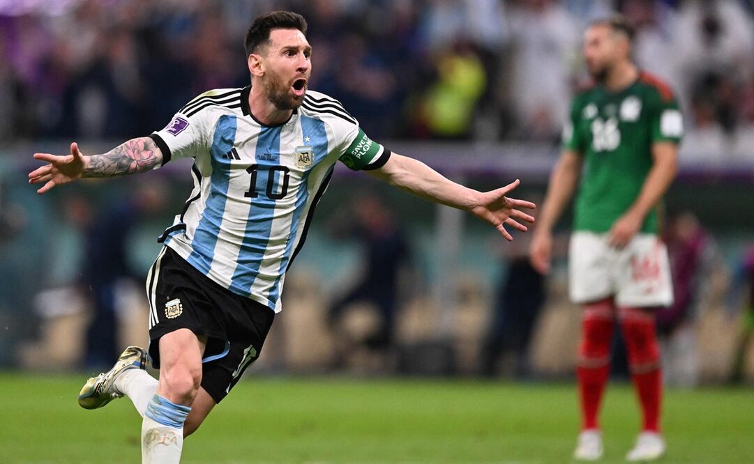 El astro argentino festejando el gol contra México / Foto: AFP