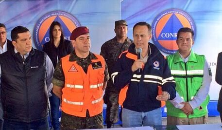 Guatemala: Más expertos mexicanos ayudarán en rescate por alud