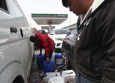 Gasolinera de Ocoyoacac que vendió agua paga daños a vehículos afectados