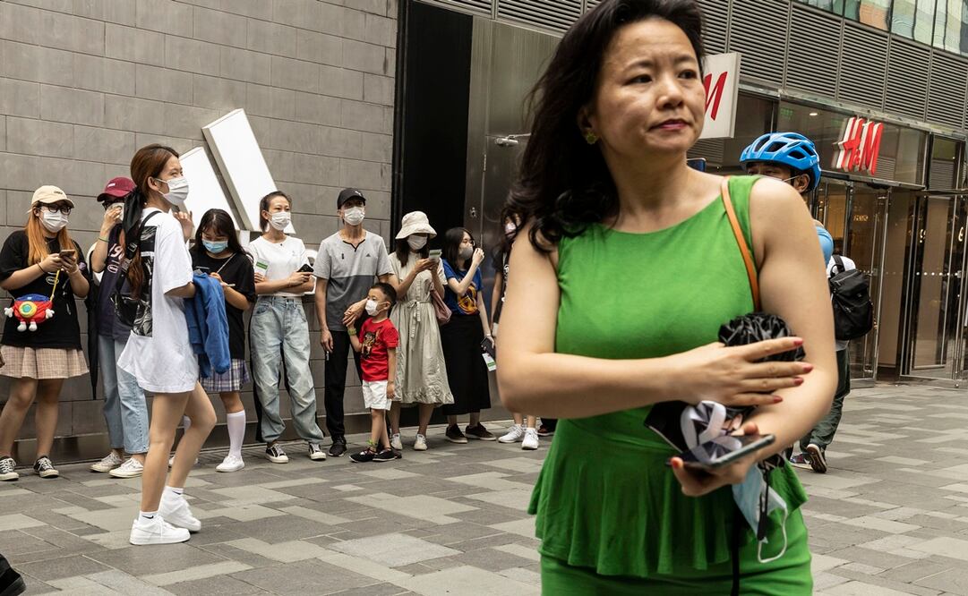Cheng Lei, entonces periodista australiana nacida en China, asiste a un evento público en Beijing el 12 de agosto de 2020. Foto: AP