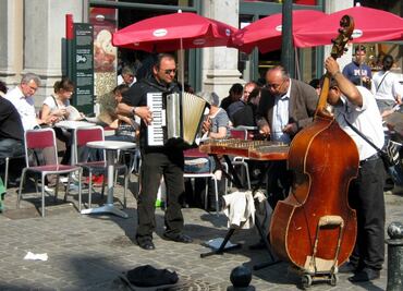 Músicos hacen audición para tocar en las calles