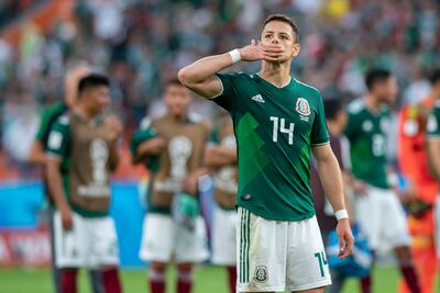 Para Chicharito, si no lo alabas, eres su enemigo