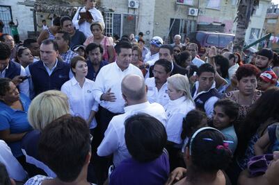 Recorre gobernador zonas afectadas por tromba en Tamaulipas