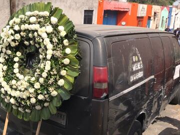 VIDEO: “Es una pérdida que jamás se va a reparar”; familiares dan el último adiós a Carolina Islas