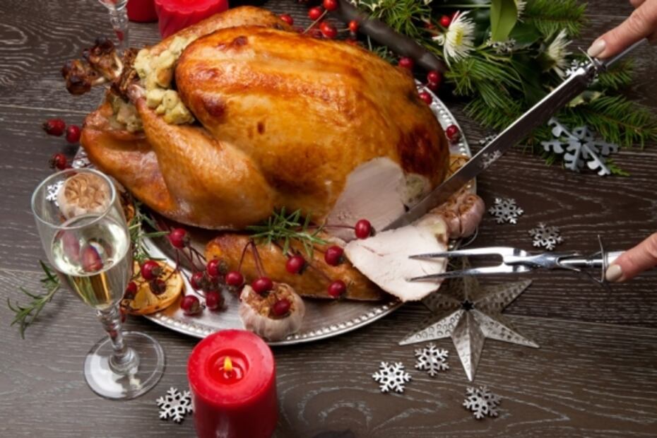 Celebra el Día de Acción de Gracias con un pavo relleno tradicional